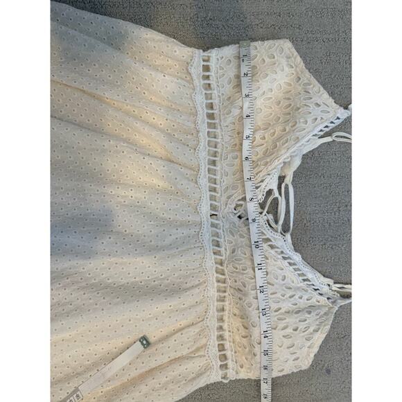Altar'd state lace white dress Size Medium - Picture 7 of 9